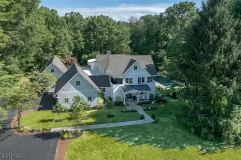 7 Cedar Hill Dr, Morristown, NJ 07960