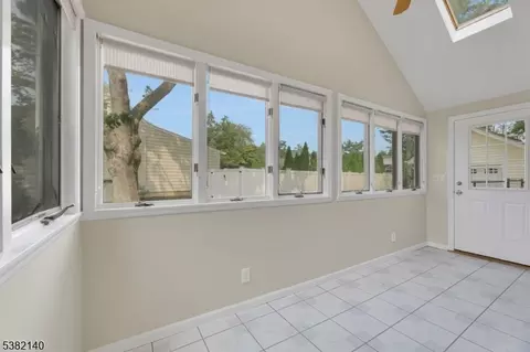 21 Dubel Rd, Wayne, NJ 07470 photo 7