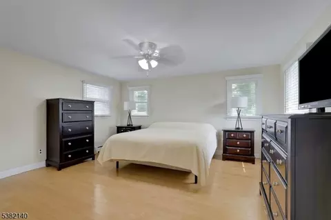 21 Dubel Rd, Wayne, NJ 07470 photo 16
