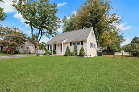 21 Dubel Rd, Wayne, NJ 07470 photo 3