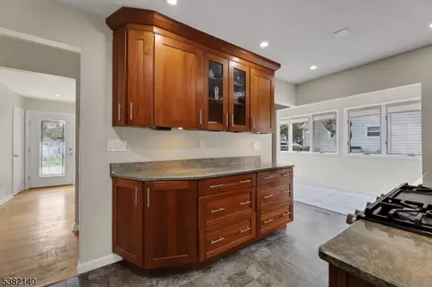 21 Dubel Rd, Wayne, NJ 07470 photo 11