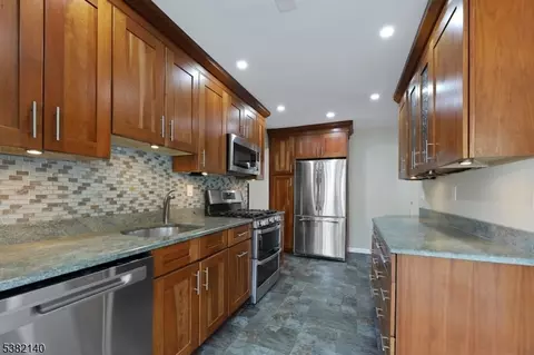 21 Dubel Rd, Wayne, NJ 07470 photo 9