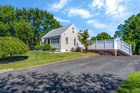 27 Fremont St, Somerville, NJ 08876