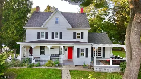 49 Brooklyn Rd, Stanhope, NJ 07874
