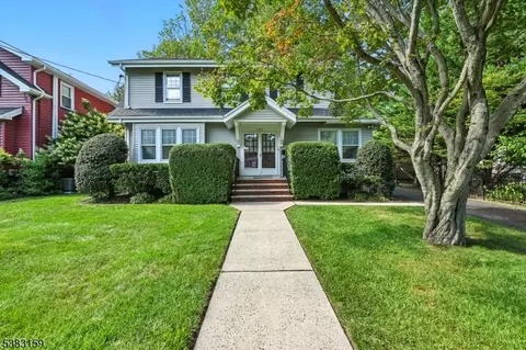 840 Dorian Rd, Westfield, NJ 07090