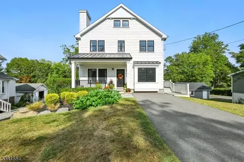 9 Hillcrest Ave, Gladstone, NJ 07934