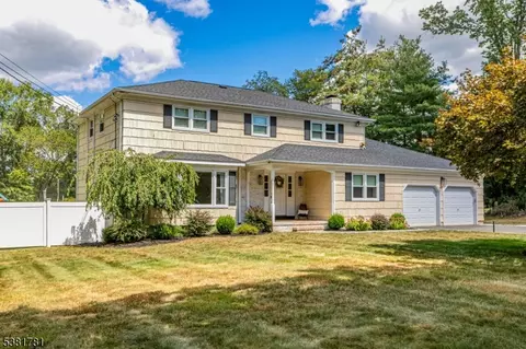 95 Cherry Brook Dr, Princeton, NJ 08540