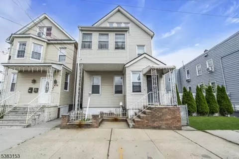 433 3rd Ave, Elizabeth City, NJ 07206