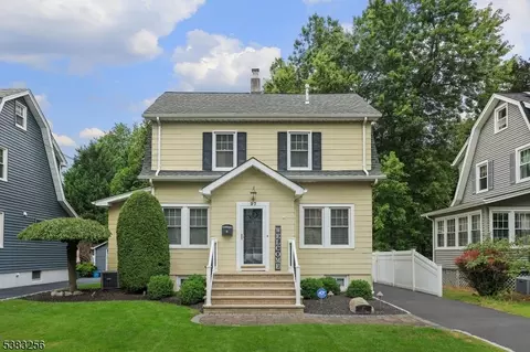 27 Wade Ave, Cranford, NJ 07016