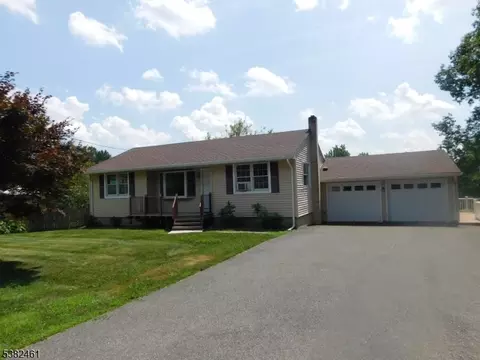 584 County Road 614, Asbury, NJ 08802