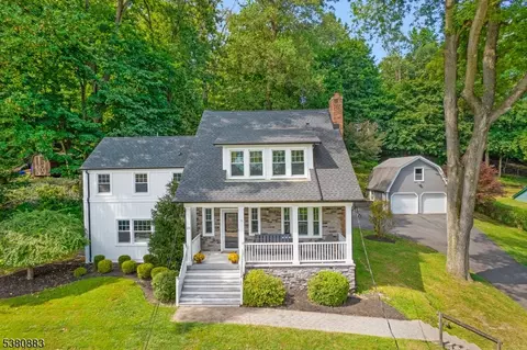 29 Somerset Ave, Bernardsville, NJ 07924