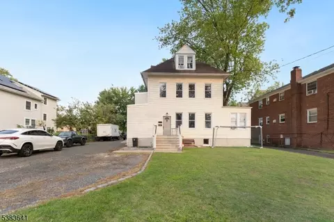 74 Burnett Ave #2, Maplewood, NJ 07040