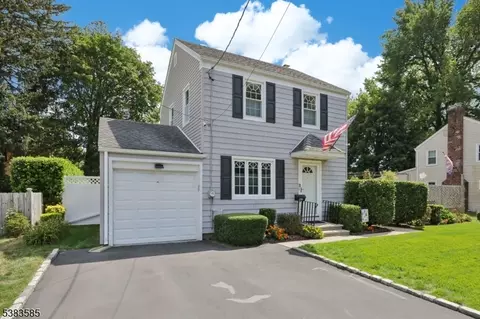390 Spring Valley Rd, Paramus, NJ 07652 photo 2
