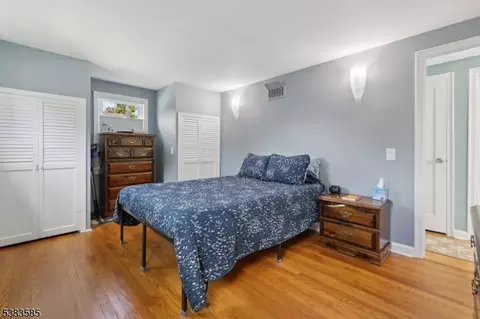 390 Spring Valley Rd, Paramus, NJ 07652 photo 6