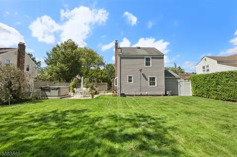390 Spring Valley Rd, Paramus, NJ 07652 photo 9