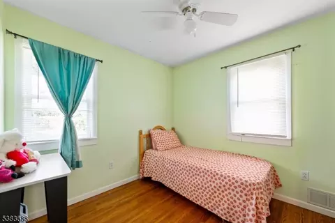 25 Watson Dr, Dover, NJ 07801 photo 9