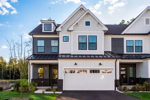 10 Baldwin Ave, Far Hills, NJ 07931