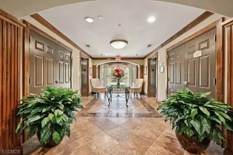 252 Victoria Dr #252, Bridgewater, NJ 08807