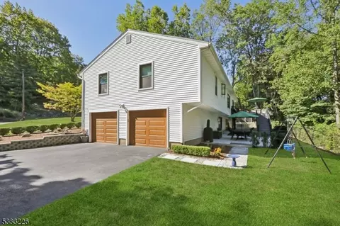 34 Chopin Dr, Wayne, NJ 07470 photo 44