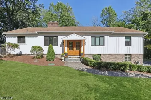 34 Chopin Dr, Wayne, NJ 07470 photo 1