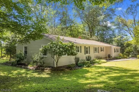 241 Mission Rd, Hackettstown, NJ 07840