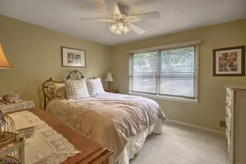 10 Deer Path, Gladstone, NJ 07934 photo 17