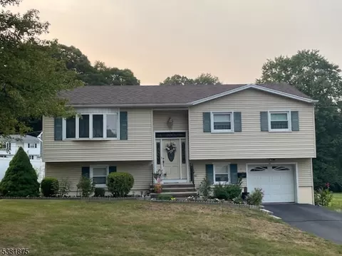 42 Valley Rd, Butler, NJ 07405
