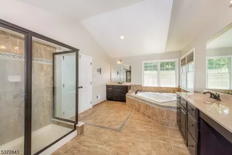 Entry Way - 18 High Ridge Ln, Frankford, NJ 07822 photo 5 of 6