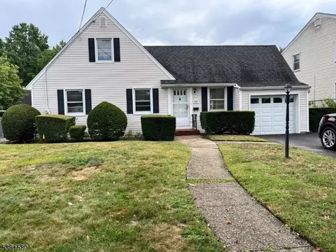 1727 Valley Rd, Linden, NJ 07036