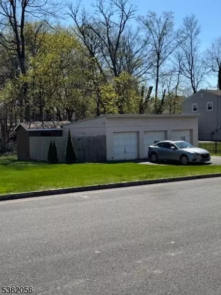 132 E Cliff St, Somerville, NJ 08876 photo 2