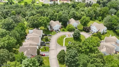 764 Vanessa Ln, Neshanic Station, NJ 08853