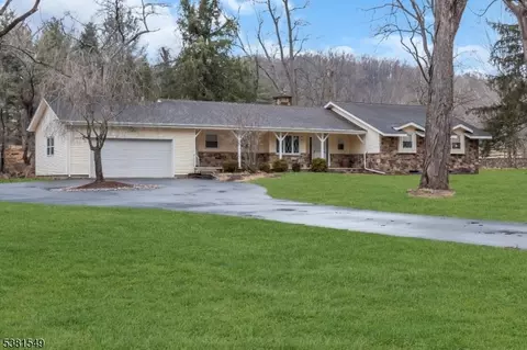 41 Cherryville Hollow Rd, Flemington, NJ 08822