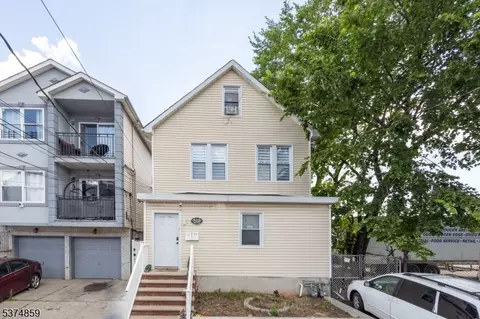 513 Bond St, Elizabeth City, NJ 07206