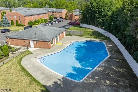 1132 Valley Rd, Wayne, NJ 07470 photo 12