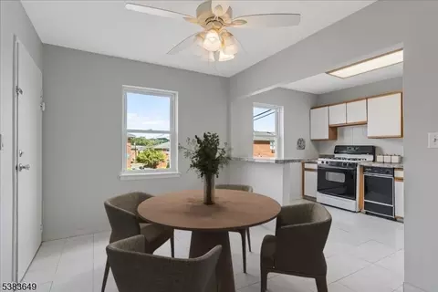 1132 Valley Rd, Wayne, NJ 07470 photo 4