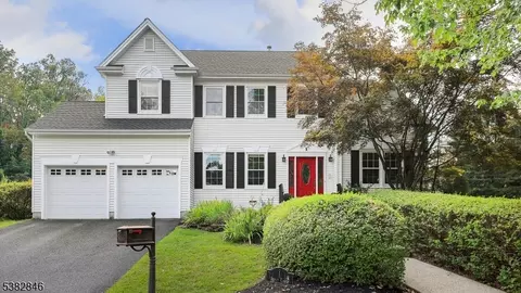 1 Breezy Ct, Scotch Plains, NJ 07076
