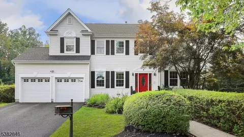 1 Breezy Ct, Scotch Plains, NJ 07076