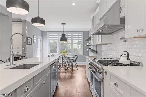 149 Walnut St, Montclair, NJ 07042 photo 8