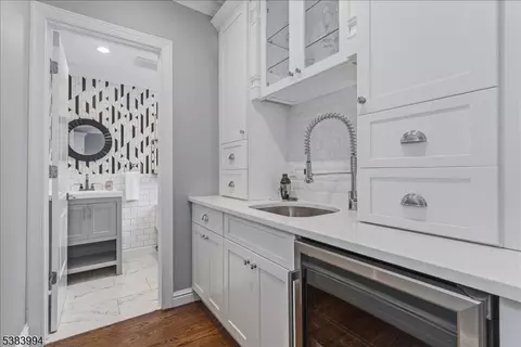 149 Walnut St, Montclair, NJ 07042 photo 17