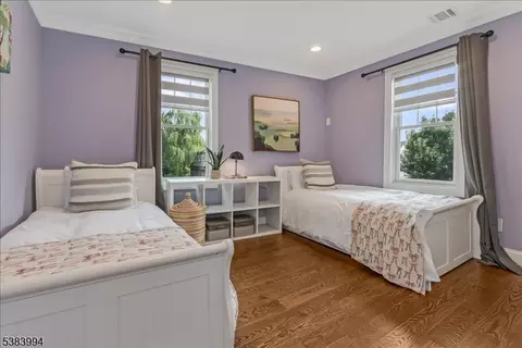149 Walnut St, Montclair, NJ 07042 photo 22