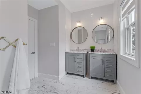 149 Walnut St, Montclair, NJ 07042 photo 24