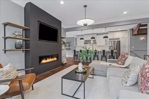149 Walnut St, Montclair, NJ 07042 photo 12