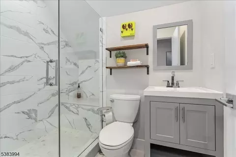149 Walnut St, Montclair, NJ 07042 photo 27