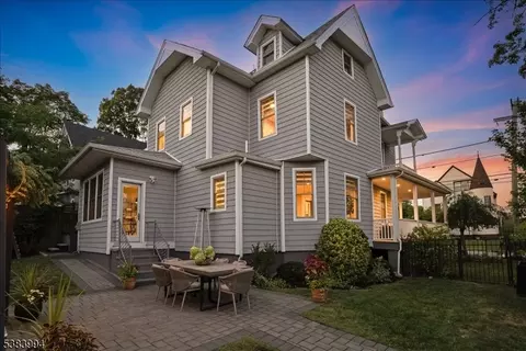 149 Walnut St, Montclair, NJ 07042 photo 37