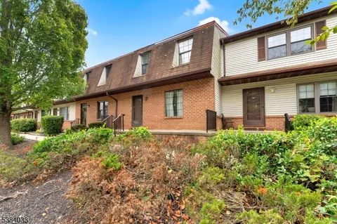 209 Riva Dr, Hackettstown, NJ 07840