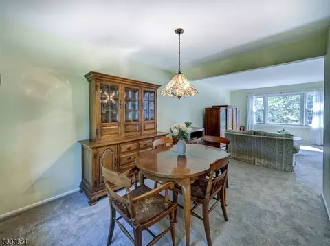 4 S Hampton Ct, Flemington, NJ 08822 photo 8