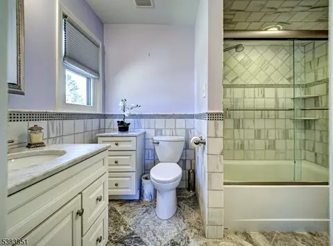 4 S Hampton Ct, Flemington, NJ 08822 photo 16