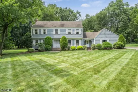 8 Long Branch Way, West Orange, NJ 07052