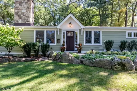 140 Countryside Dr, Summit, NJ 07901