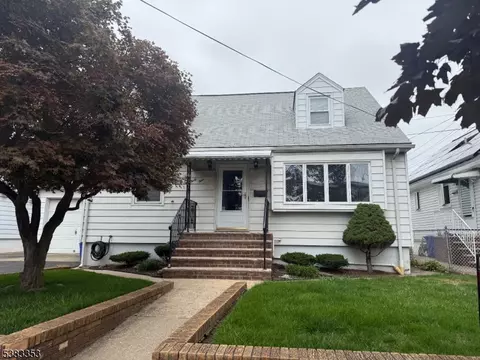344 10th St, Carlstadt, NJ 07072